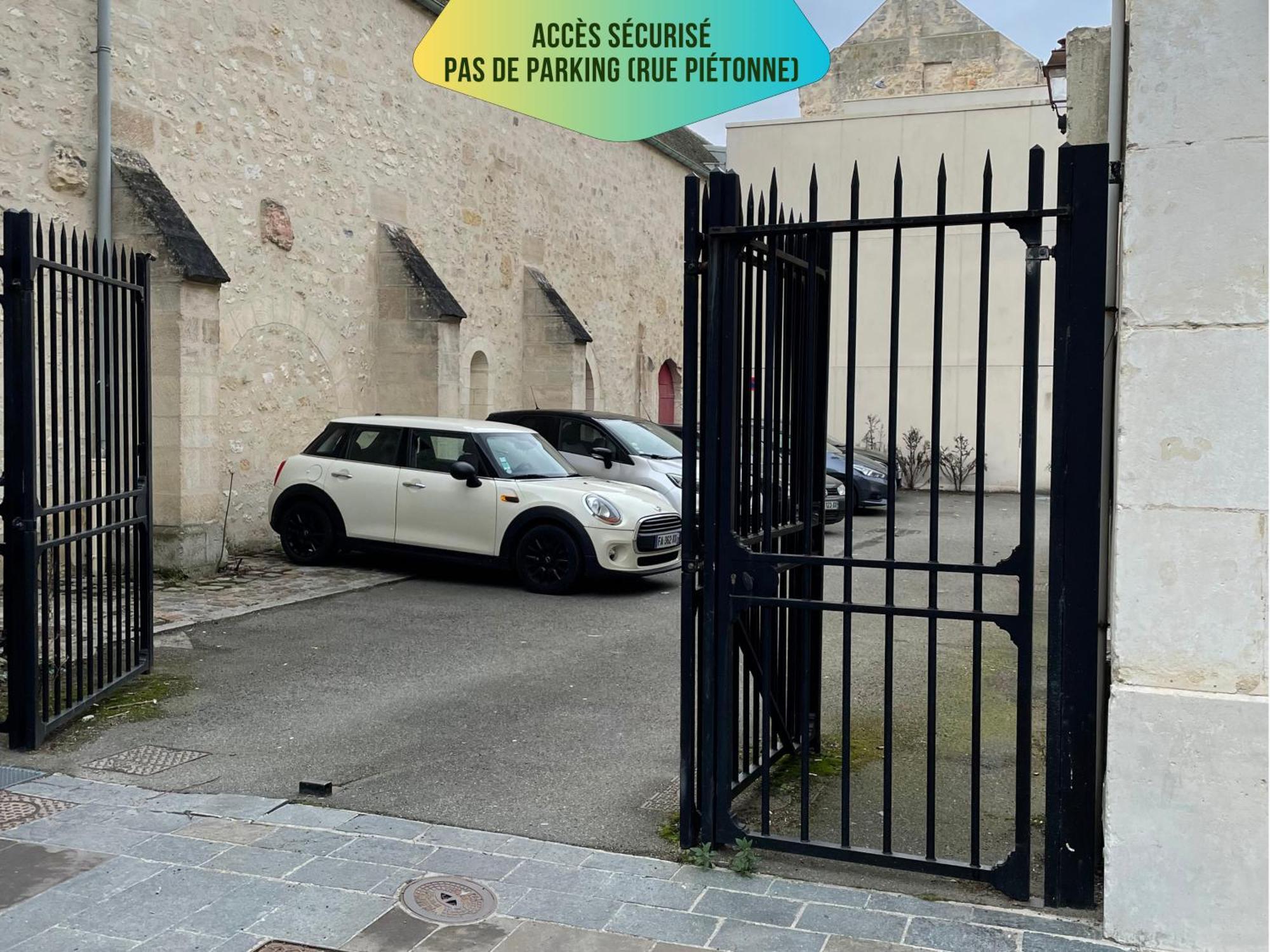 Le Corneille - Ideal Pros & Couples - Centre Historique - Chateau 5Min - Gare 10Min - Au Calme - Fibre Compiègne Exterior foto